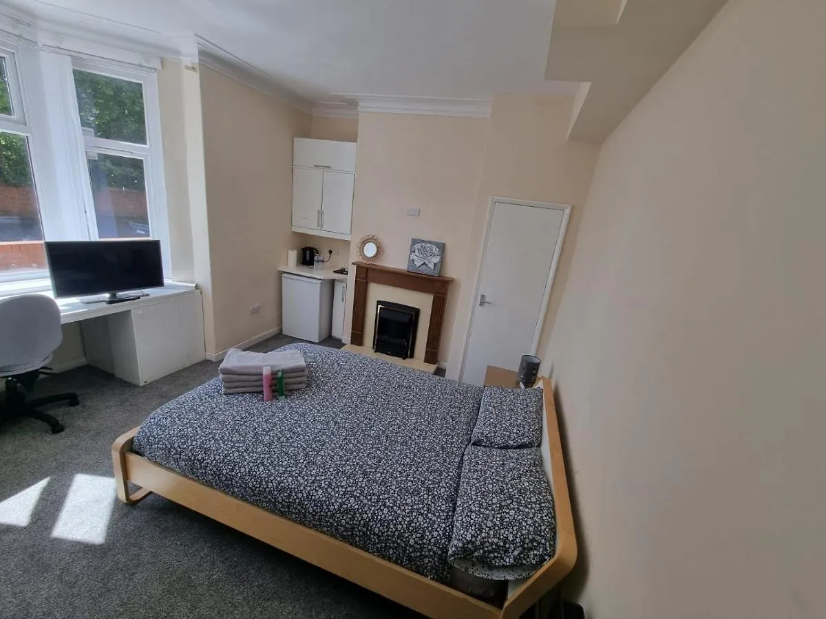 Immaculate 5-Bed House Up To 8 People In Wallsend Newcastle upon Tyne